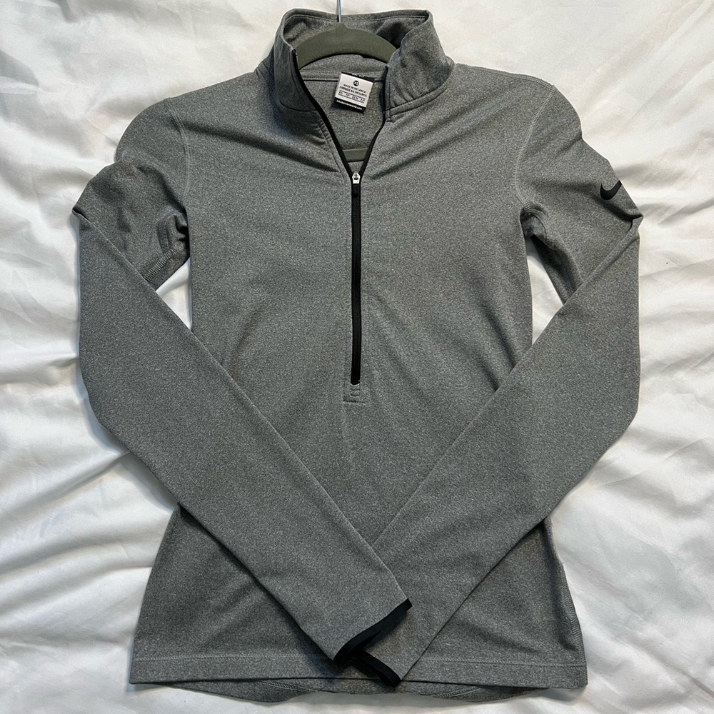 Nike Dry Fit Gray Quarter Zip. Size XS. Good Condition.